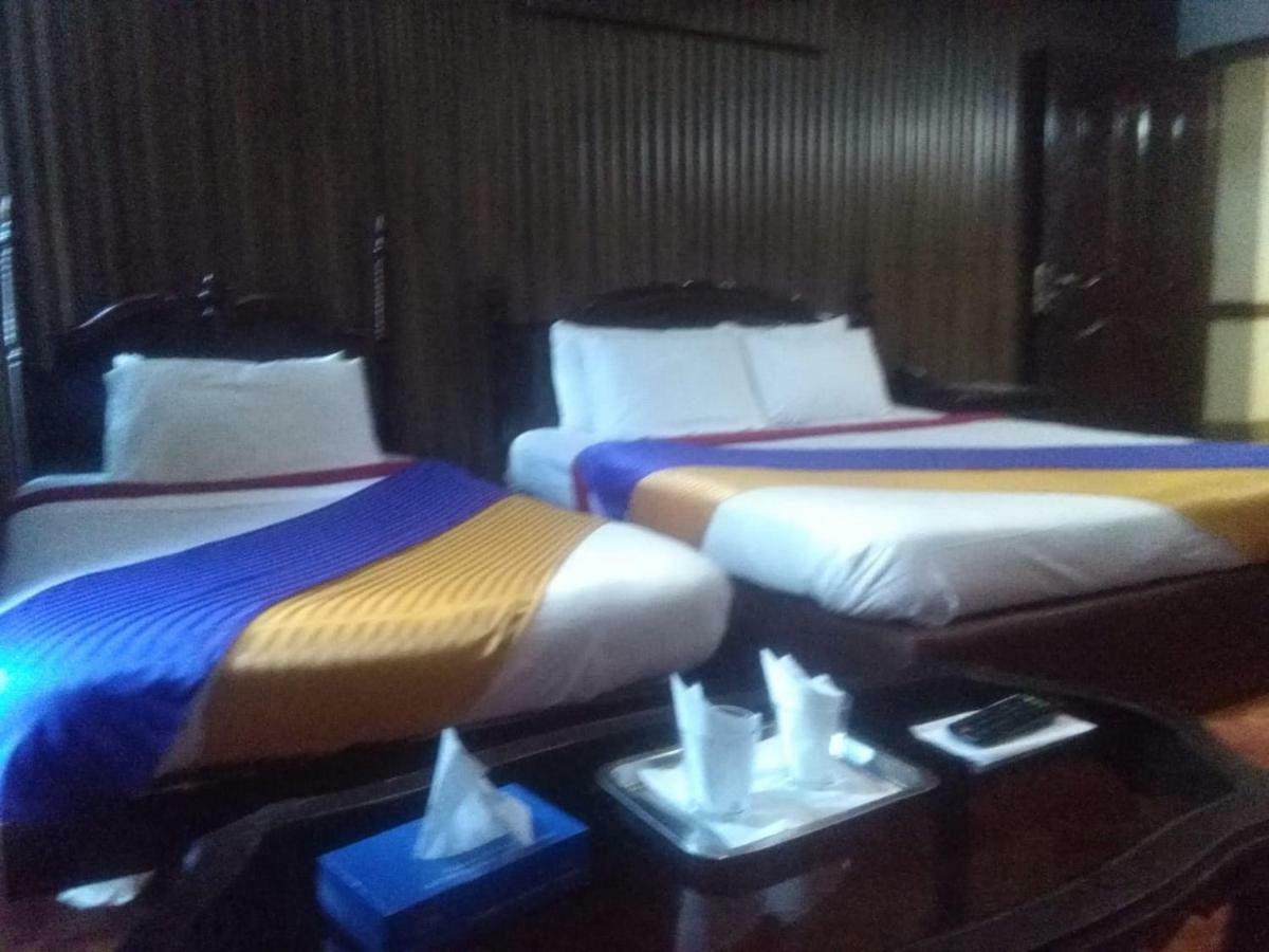 Quick Continental Hotel - Jail Road Lahore Exterior foto